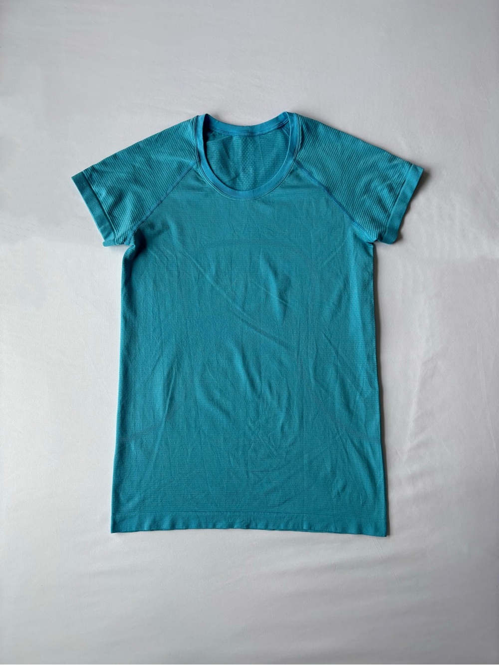 Baby blue lululemon fitted top